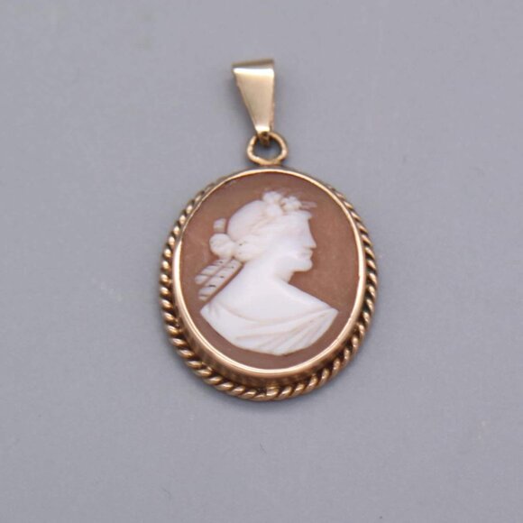 Art Deco Gold Filled Shell Cameo Pendant or Brooch - Picture 1 of 8